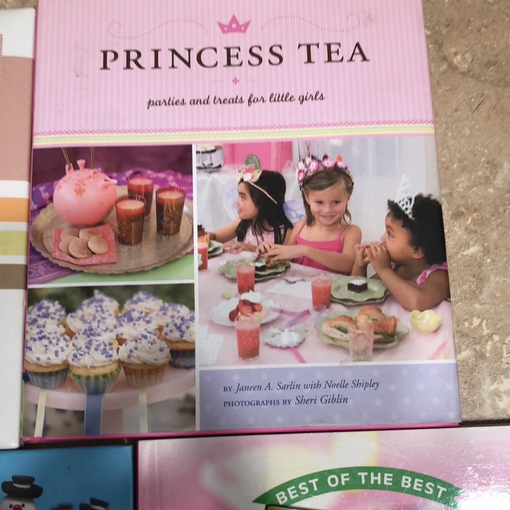 Cookbook Set - Picture 6 of 6
